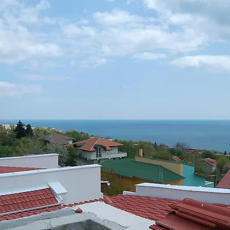 Anna Apartment